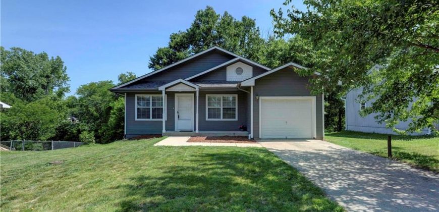Homes for Sale in Kearney, MO 64060 | 300 E 17th Street
