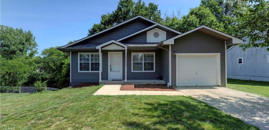 Homes for Sale in Kearney, MO 64060 | 300 E 17th Street