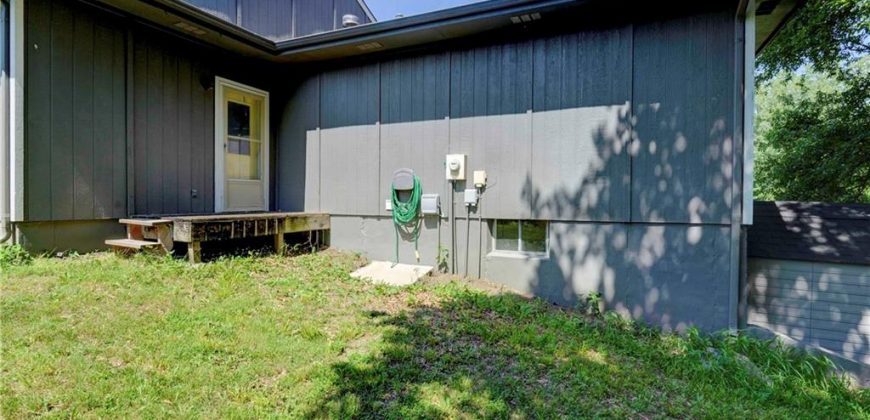 Homes for Sale in Kearney, MO 64060 | 300 E 17th Street