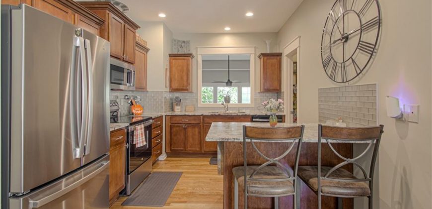 Homes for Sale in Kansas City, MO 64116 | 2905  Gentry Park