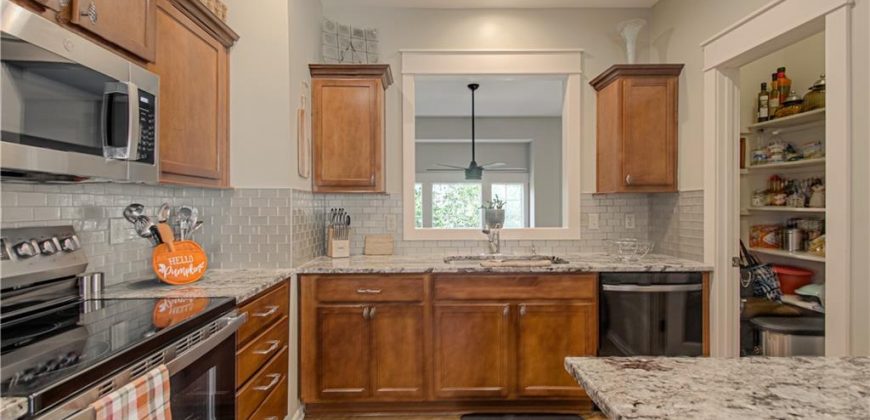 Homes for Sale in Kansas City, MO 64116 | 2905  Gentry Park