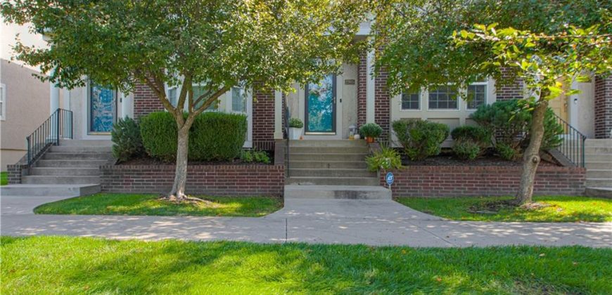 Homes for Sale in Kansas City, MO 64116 | 2905  Gentry Park