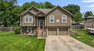 Homes for Sale in Holt, MO 64048 | 17107  Barr Avenue
