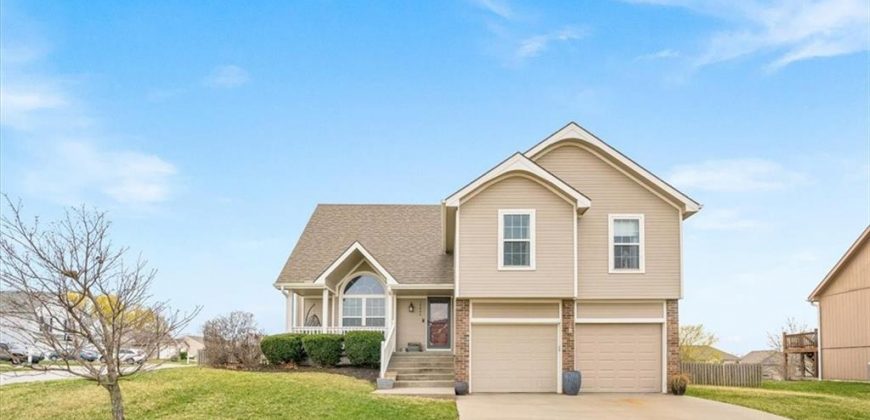 Homes for Sale in Platte City, MO 64079 | 12880  Ridgeview Drive