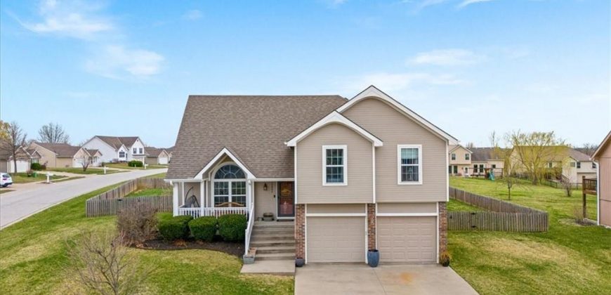 Homes for Sale in Platte City, MO 64079 | 12880  Ridgeview Drive