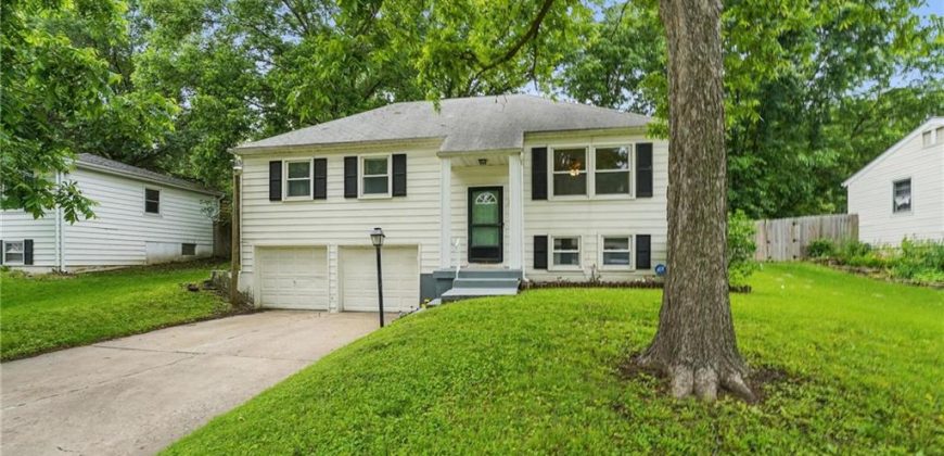 Homes for Sale in Liberty, MO 64068 | 310  Melrose Street