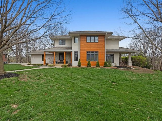 Homes for Sale in Liberty, MO 64068 | 1401  Woodbury Lane