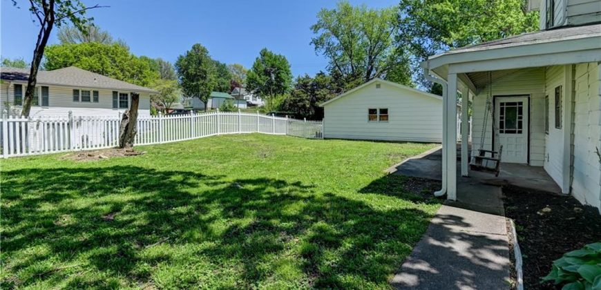 Homes for Sale in Dearborn, MO 64439 | 304 N JUNE Street