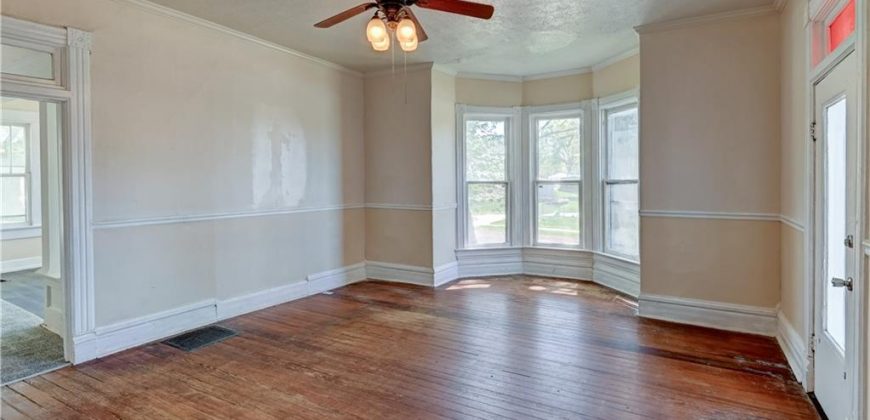 Homes for Sale in Dearborn, MO 64439 | 304 N JUNE Street