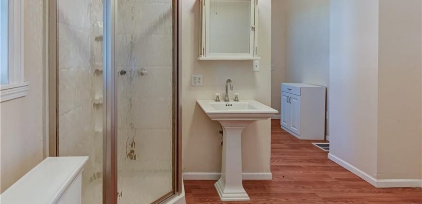 Homes for Sale in Dearborn, MO 64439 | 304 N JUNE Street