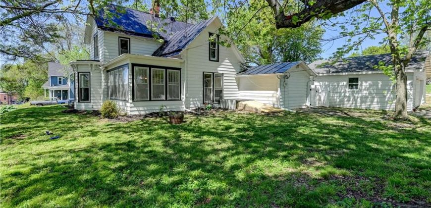 Homes for Sale in Dearborn, MO 64439 | 304 N JUNE Street