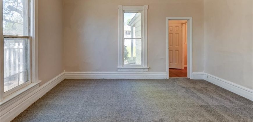 Homes for Sale in Dearborn, MO 64439 | 304 N JUNE Street