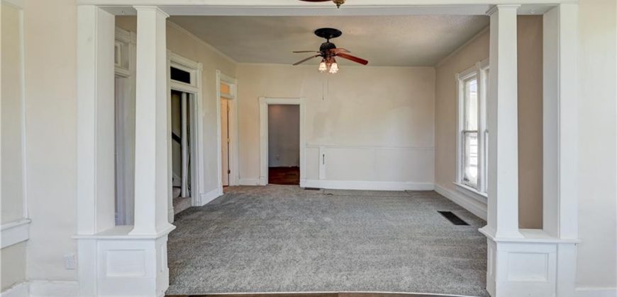 Homes for Sale in Dearborn, MO 64439 | 304 N JUNE Street