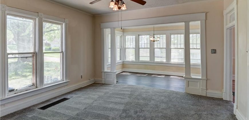 Homes for Sale in Dearborn, MO 64439 | 304 N JUNE Street