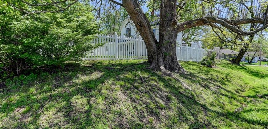 Homes for Sale in Dearborn, MO 64439 | 304 N JUNE Street