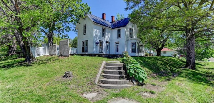 Homes for Sale in Dearborn, MO 64439 | 304 N JUNE Street