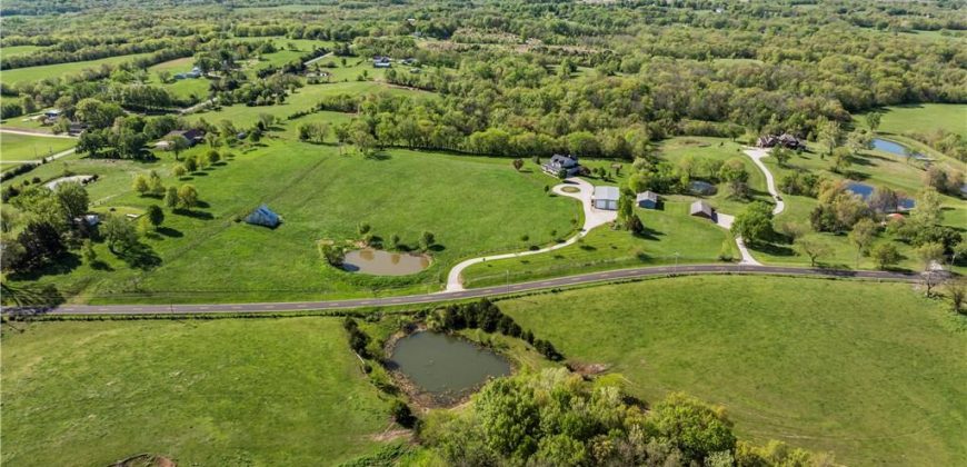Homes for Sale in Platte City, MO 64079 | 16439 N WINAN Road