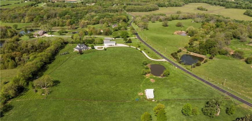 Homes for Sale in Platte City, MO 64079 | 16439 N WINAN Road