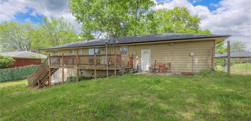 Homes for Sale in Gladstone, MO 64118 | 301 NW 73rd Street