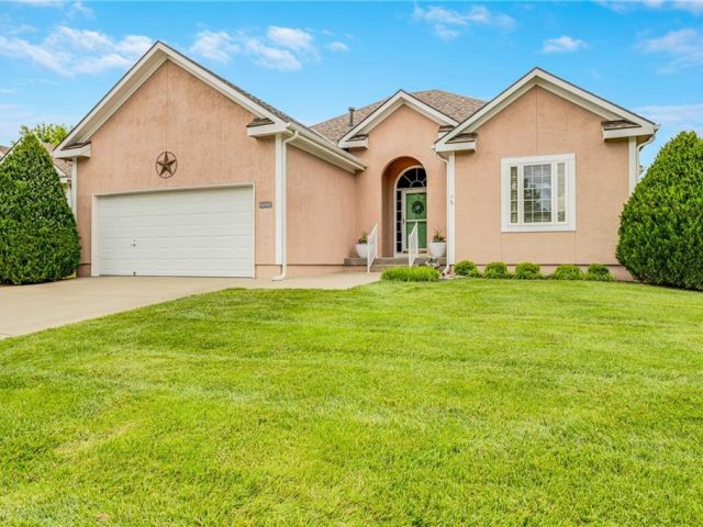 Homes for Sale in Kansas City, MO 64119 | 7211 N Spruce Avenue