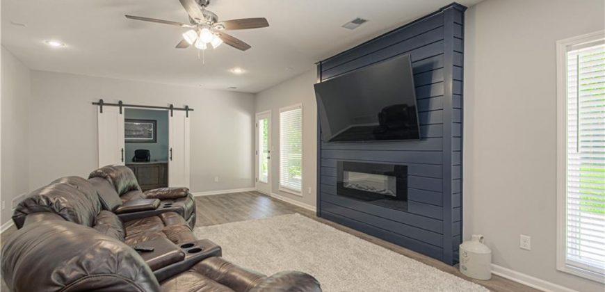 Homes for Sale in Liberty, MO 64068 | 1809  Parkside Drive