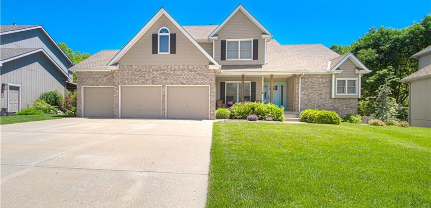 Homes for Sale in Liberty, MO 64068 | 1809  Parkside Drive