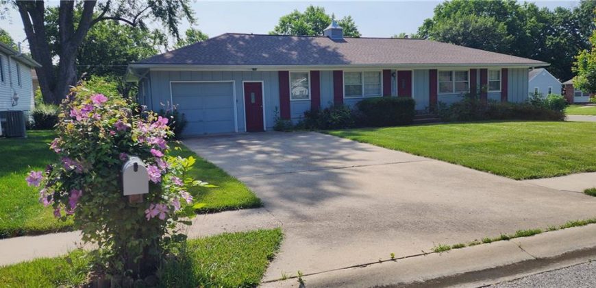Homes for Sale in Kansas City, MO 64118 | 7515 N Tracy Avenue