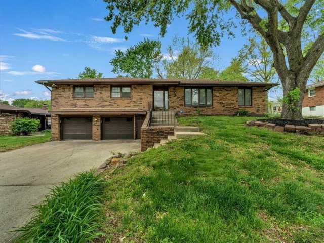 Homes for Sale in Kansas City, MO 64118 | 7804 N Lydia Avenue