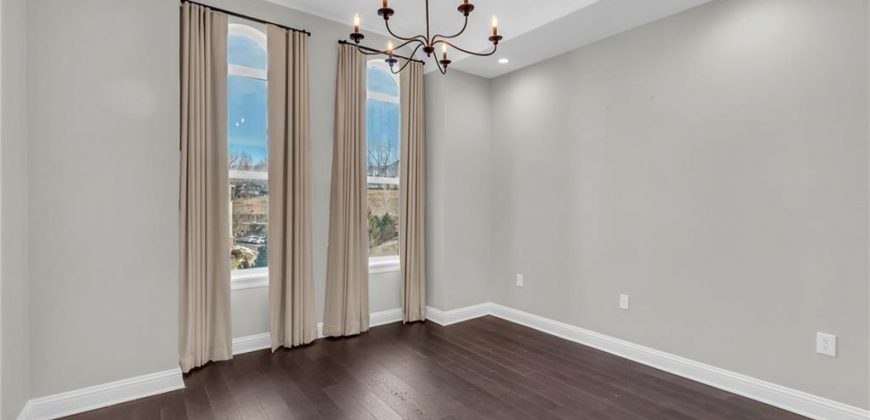 Homes for Sale in Kansas City, MO 64116 | 3810 N Mulberry Drive, Unit#301