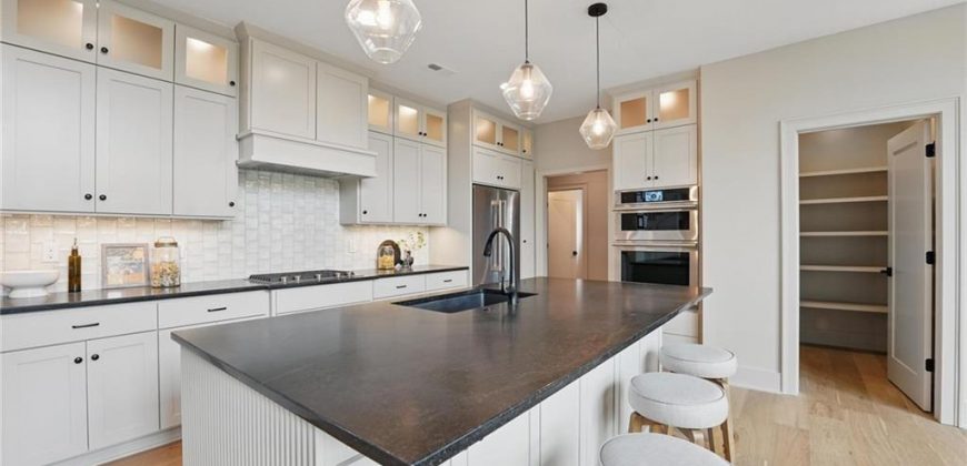 Homes for Sale in Kansas City, MO 64155 | 1506 NW 106th Terrace