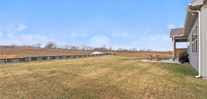 Homes for Sale in Kansas City, MO 64157 | 10530 N Hawthorne Avenue