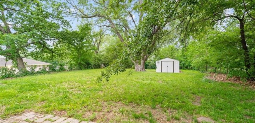Homes for Sale in Kansas City, MO 64119 | 5800  Antioch Road