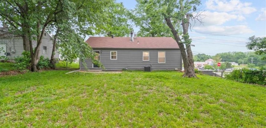 Homes for Sale in Kansas City, MO 64119 | 5800  Antioch Road