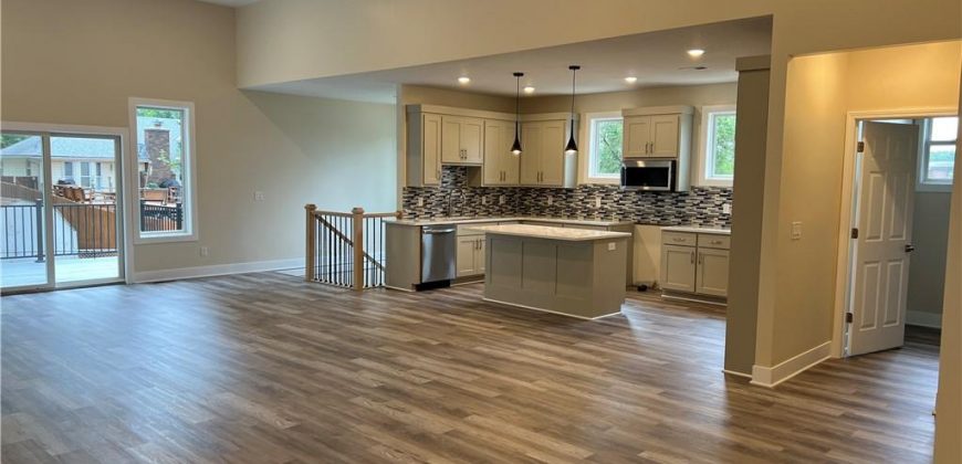 Homes for Sale in Kansas City, MO 64118 | 2320 NE 72ND Street