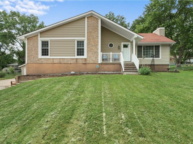 Homes for Sale in Kansas City, MO 64155 | 10606 N Grand Avenue