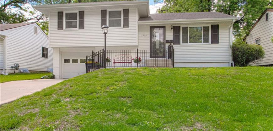 Homes for Sale in Kansas City, MO 64119 | 7909 NE 50th Street