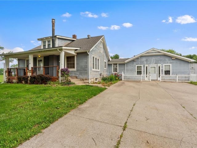 Homes for Sale in Excelsior Springs, MO 64024 | 1314  Tracy Avenue