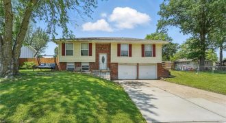 Homes for Sale in Excelsior Springs, MO 64024 | 1224  Michele Drive