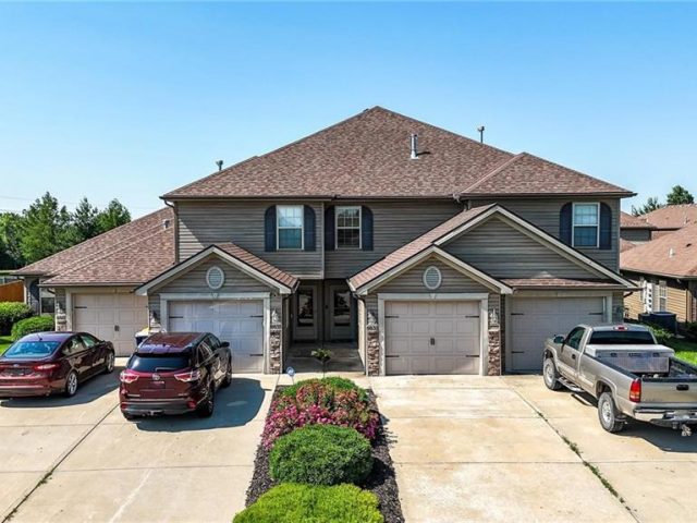 Homes for Sale in Kansas City, MO 64156 | 6833 NE 116th Terrace