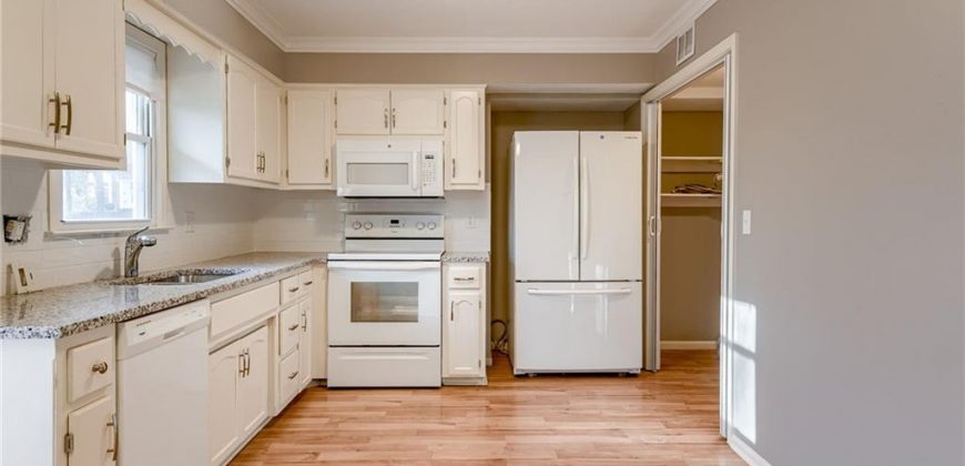Homes for Sale in Kansas City, MO 64118 | 8019 N Brooklyn Avenue