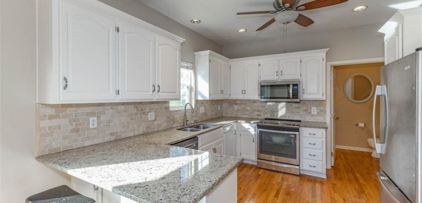 Homes for Sale in Smithville, MO 64089 | 206  Pine Street