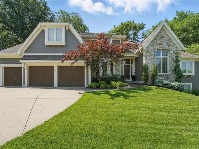 Homes for Sale in Kansas City, MO 64151 | 5323 NW 60th Street