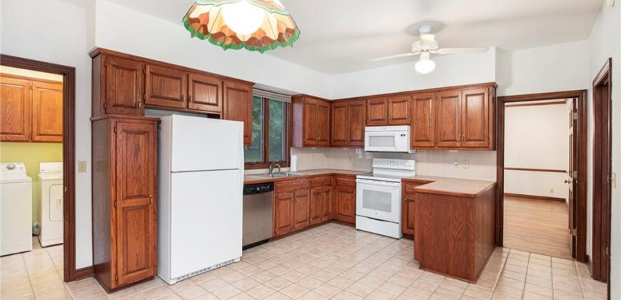 Homes for Sale in Smithville, MO 64089 | 1619  Sunrise Drive