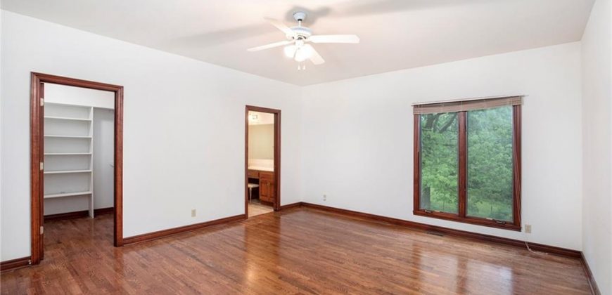Homes for Sale in Smithville, MO 64089 | 1619  Sunrise Drive