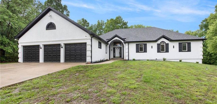 Homes for Sale in Smithville, MO 64089 | 1619  Sunrise Drive