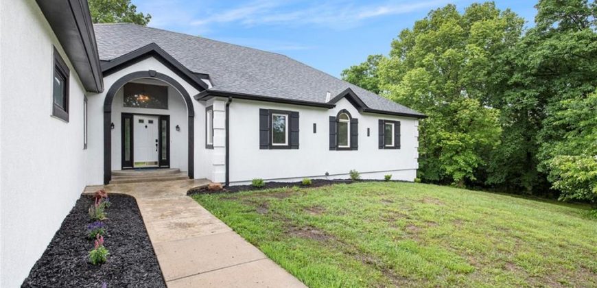 Homes for Sale in Smithville, MO 64089 | 1619  Sunrise Drive
