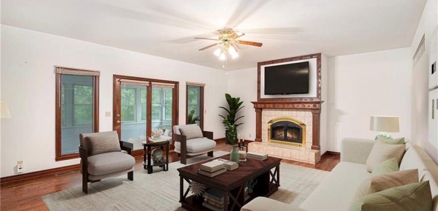 Homes for Sale in Smithville, MO 64089 | 1619  Sunrise Drive