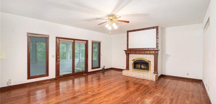 Homes for Sale in Smithville, MO 64089 | 1619  Sunrise Drive