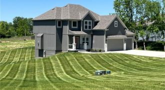 Homes for Sale in Kansas City, MO 64119 | 7812 N Spruce Avenue