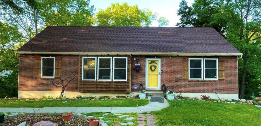 Homes for Sale in Parkville, MO 64152 | 6607  QUAIL RUN Drive